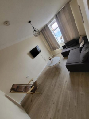Beautiful 2-bed flat in the heart of Hendon